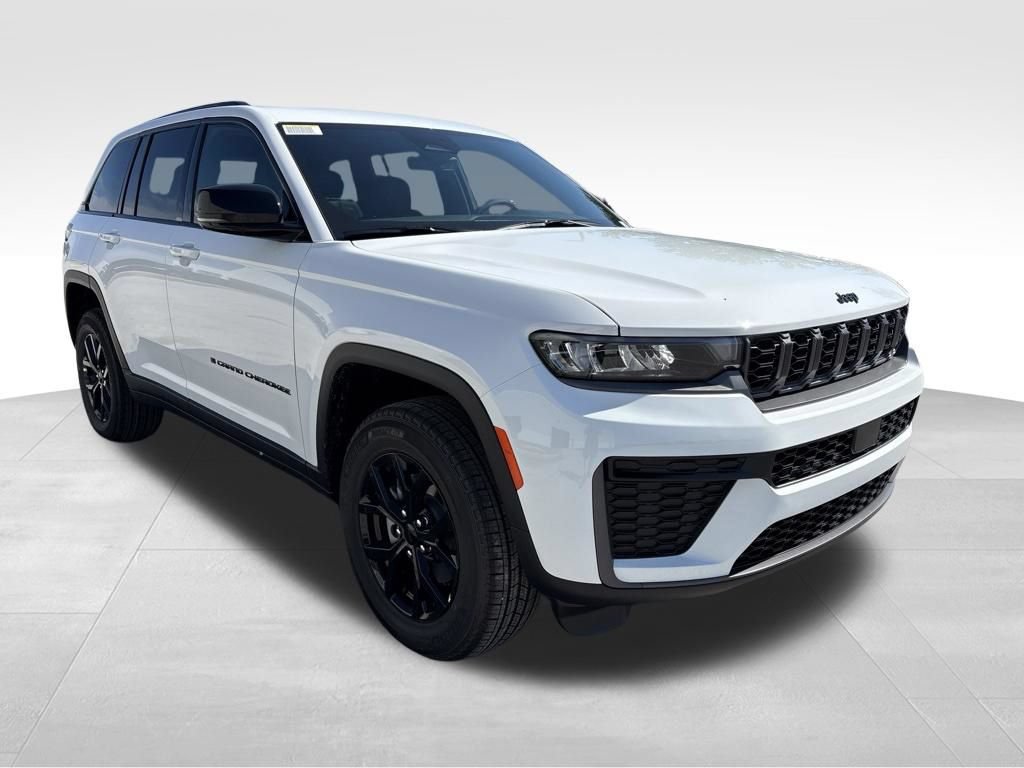 New 2026 Jeep Grand Cherokee Altitude AWD/4WD image 3