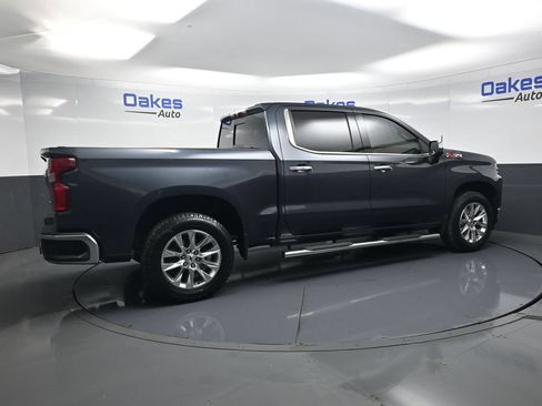 Used 2021 Chevrolet Silverado 1500 LTZ w/ Safety Package II AWD/4WD image 8