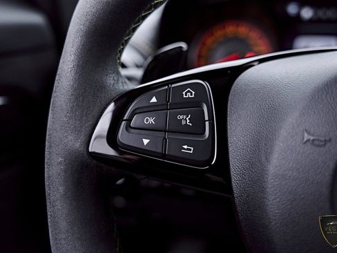 Used 2018 Mercedes-Benz AMG GT R image 59