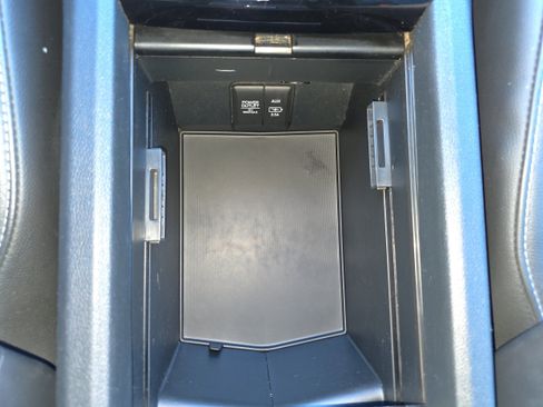 Used 2022 Honda Pilot Touring image 27