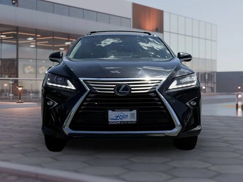 Used 2019 Lexus RX 350L AWD w/ Accessory Package image 2