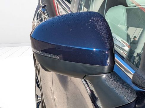 New 2025 Mitsubishi Outlander SE image 12