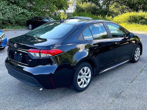 Used 2025 Toyota Corolla LE FWD image 6