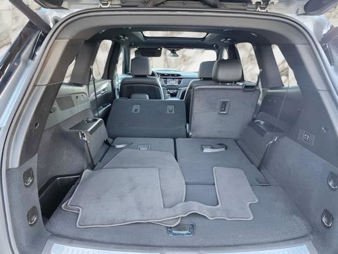 Used 2024 Cadillac XT6 Luxury w/ LPO, Floor Liner Package image 7