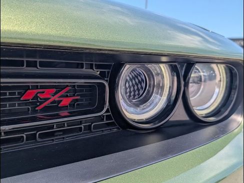 Used 2022 Dodge Challenger R/T Scat Pack RWD image 19