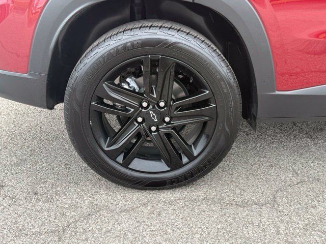 Used 2024 Chevrolet Trax ACTIV w/ Sunroof Package FWD image 10