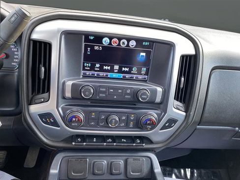 Used 2017 GMC Sierra 2500 SLT image 9