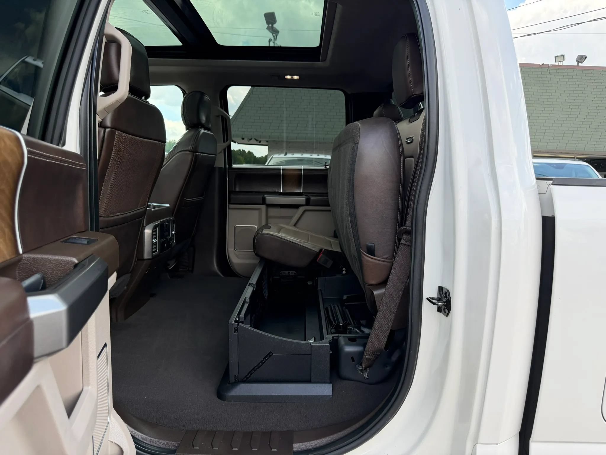 Used 2019 Ford F250 Limited AWD/4WD image 23