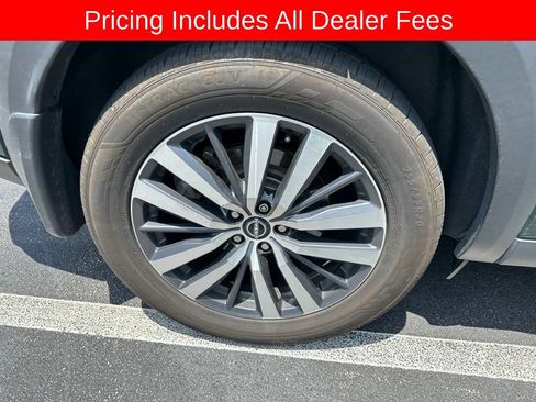 Used 2022 Nissan Pathfinder Platinum w/ Cargo Package AWD/4WD image 6