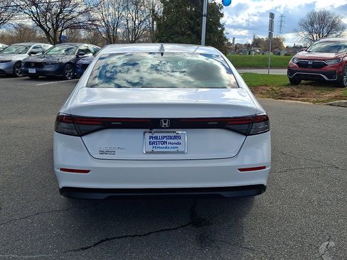 Used 2024 Honda Accord EX image 5