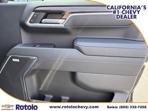 Used 2025 Chevrolet Silverado 1500 RST w/ Dark Appearance Package RWD image 9