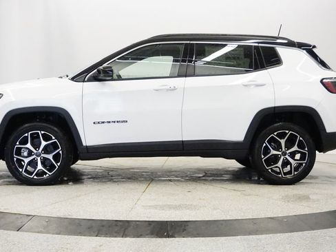 New 2026 Jeep Compass Limited AWD/4WD image 3
