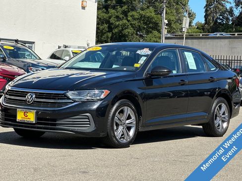 Used 2024 Volkswagen Jetta SE FWD image 10