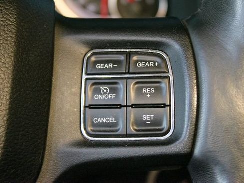 Used 2019 RAM 1500 Classic SLT w/ Black Appearance Group AWD/4WD image 19