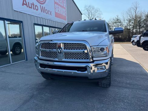 Used 2017 RAM 3500 Laramie image 25