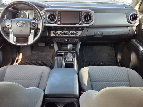 Used 2022 Toyota Tacoma SR5 w/ Technology Package AWD/4WD image 10
