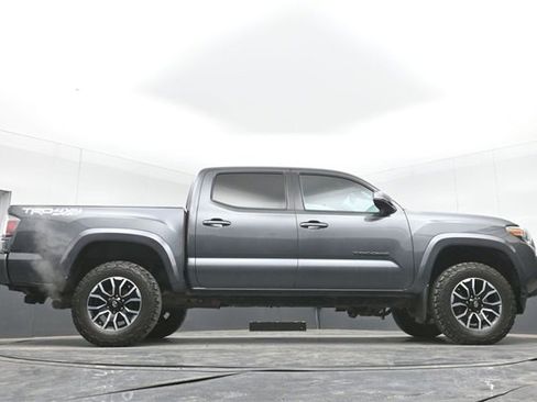 Used 2020 Toyota Tacoma TRD Sport w/ Blackout Package image 47