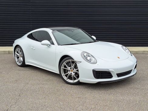 Certified 2017 Porsche 911 Carrera 4 image 9