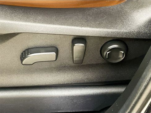 Used 2021 Subaru Ascent Touring image 22