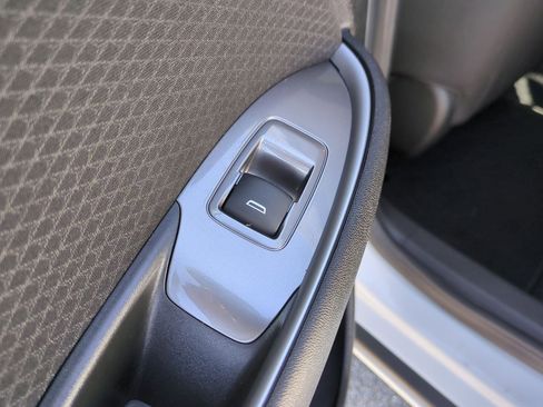 Used 2025 Chevrolet Malibu LT image 30