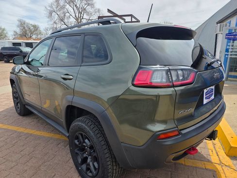 Used 2020 Jeep Cherokee Trailhawk AWD/4WD image 9