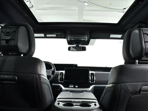 New 2027 Ford Expedition Max Platinum w/ Stealth Appearance Package AWD/4WD image 17