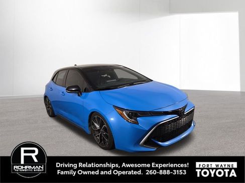 Used 2021 Toyota Corolla XSE FWD image 4