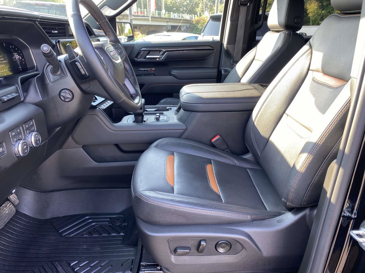 Used 2026 GMC Sierra 1500 AT4 w/ Technology Package AWD/4WD image 24