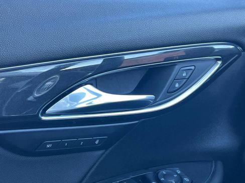 Certified 2025 Buick Envision Preferred image 23