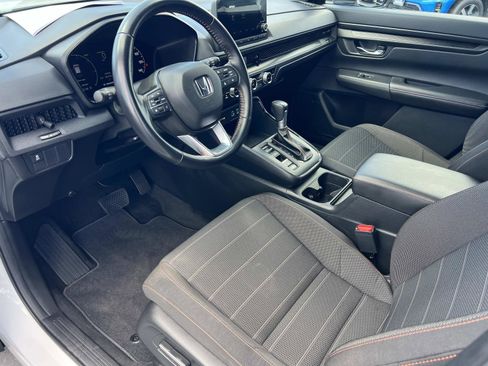 Certified 2025 Honda CR-V Sport image 5