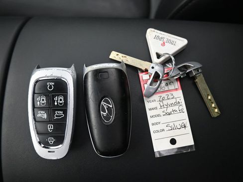 Used 2023 Hyundai Santa Fe Limited image 21