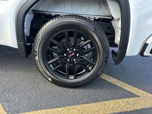 Used 2022 GMC Sierra 1500 Elevation image 10