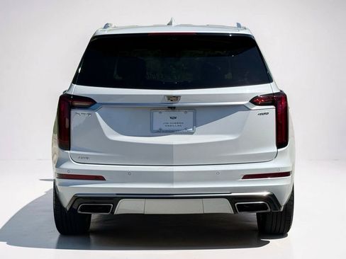 Used 2024 Cadillac XT6 Premium Luxury w/ Technology Package AWD/4WD image 13