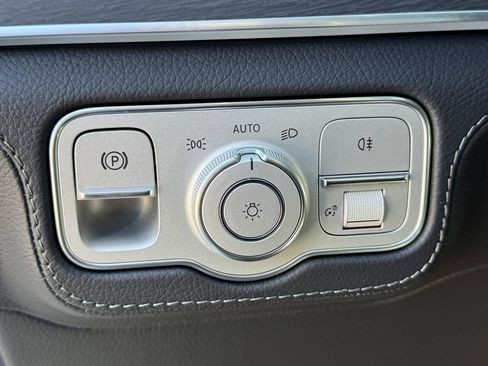 Used 2025 Mercedes-Benz GLE 580 4MATIC image 19