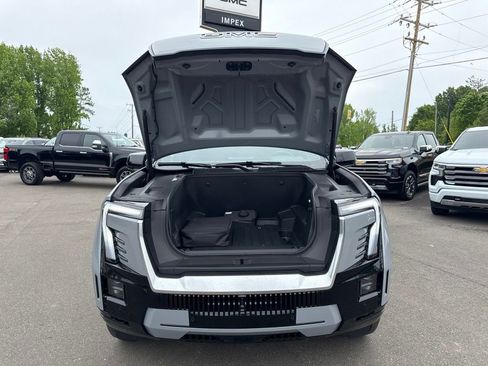 Used 2025 GMC Sierra EV Denali AWD/4WD image 37