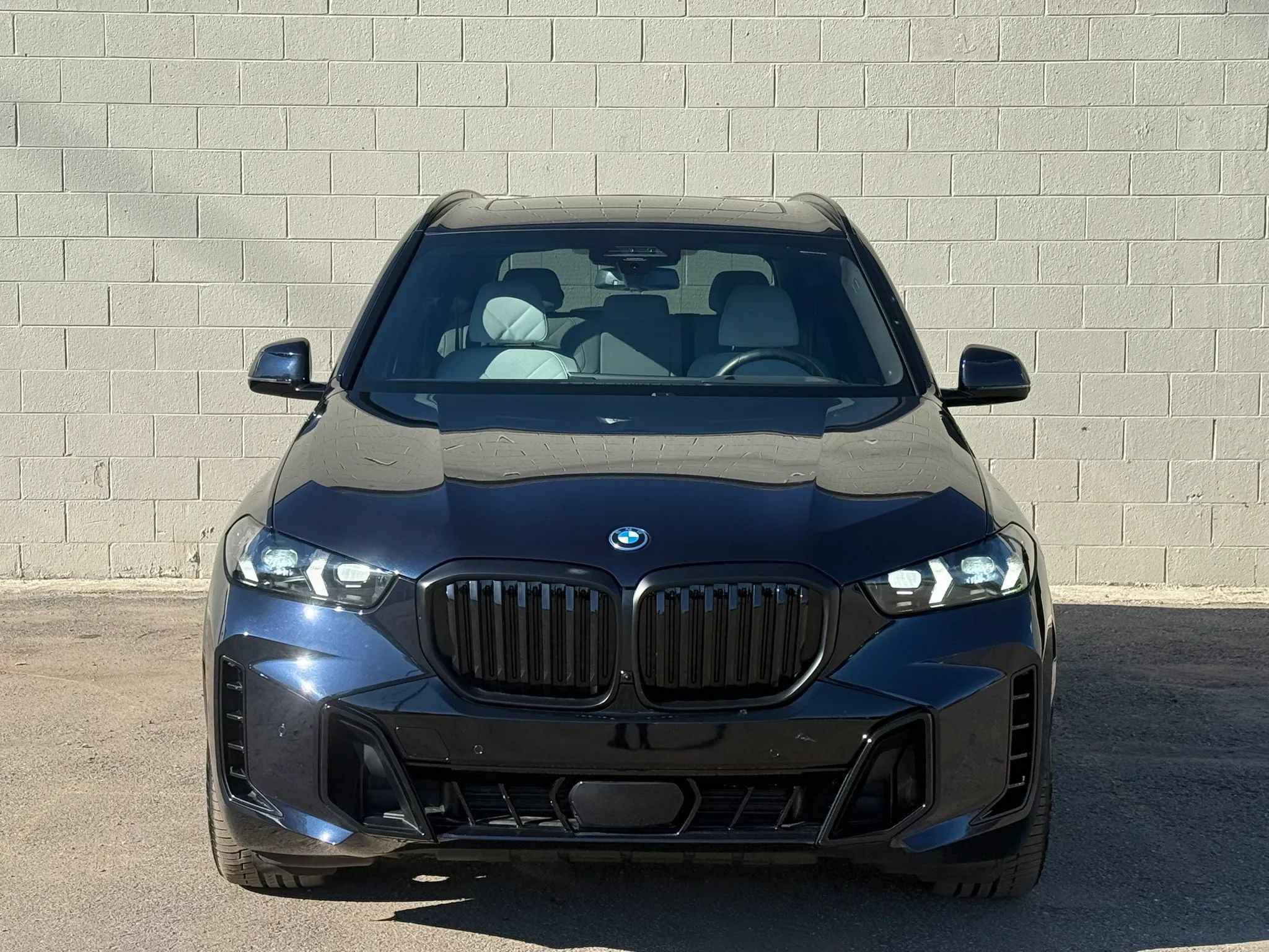 Used 2026 BMW X5 xDrive50e w/ M Sport Package AWD/4WD image 12