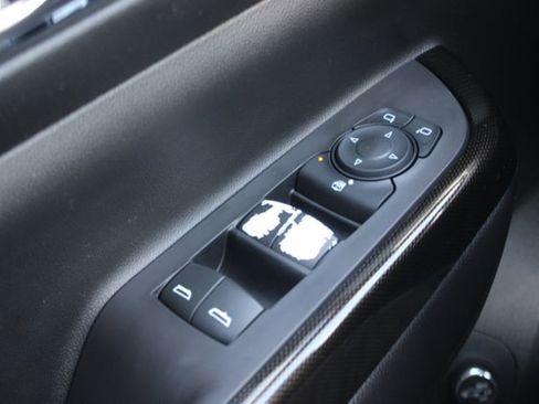 Used 2021 GMC Acadia AT4 image 18