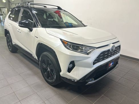 Used 2020 Toyota RAV4 XSE w/ All Weather Liner Package AWD/4WD image 2