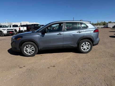 Used 2023 Toyota Corolla Cross L AWD/4WD image 2