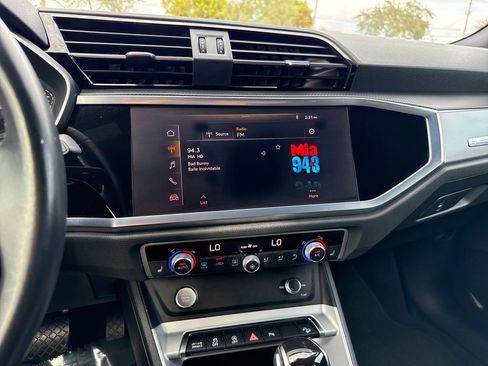 Used 2020 Audi Q3 2.0T Premium image 19