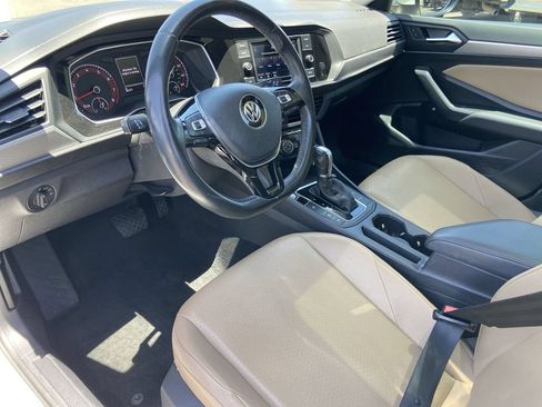 Used 2019 Volkswagen Jetta SE FWD image 6