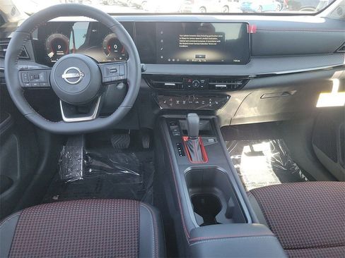 New 2026 Nissan Kicks SR w/ SR Premium Package AWD/4WD image 4