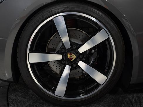 Used 2023 Porsche 911 Carrera 4S image 27