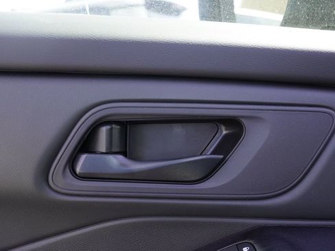 New 2025 Nissan Rogue S image 8