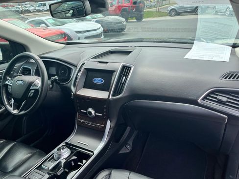 Used 2020 Ford Edge Titanium FWD image 18