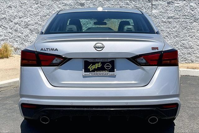 Certified 2024 Nissan Altima 2.5 SR FWD image 3
