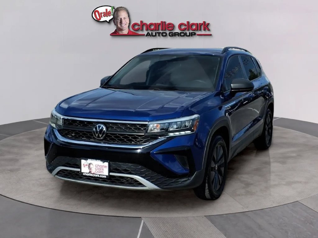 Used 2023 Volkswagen Taos S w/ Driver Assistance Package FWD image 1