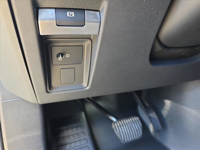 New 2026 Land Rover Defender 110 X-Dynamic SE AWD/4WD image 24