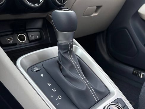New 2026 Hyundai Venue SEL FWD image 30