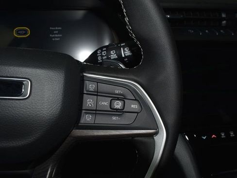 New 2026 Jeep Grand Cherokee L Limited w/ Limited Altitude Package image 18